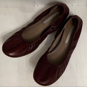 Vera Wang Burgundy Leather Ballet Flats